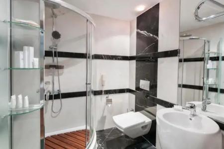 Noah's Ark Deluxe & Spa - 45