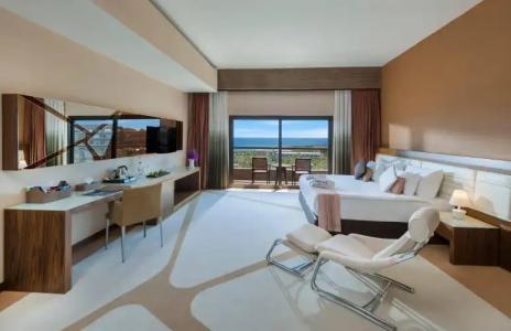 Noah's Ark Deluxe & Spa - 7