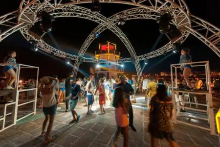 Noah's Ark Deluxe & Spa - 33