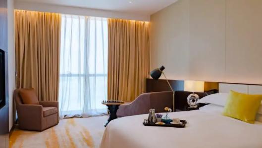 Johari Rotana - 50