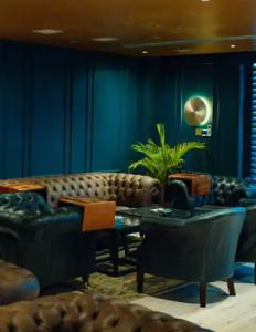 Johari Rotana - 25