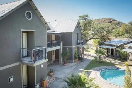 Utopia Boutique - 20