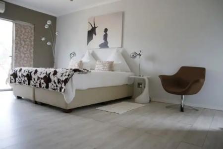 Utopia Boutique - 31