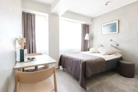 Noli Sörnäinen - 50