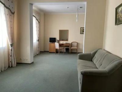 Чистые Пруды - 12