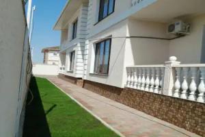 Гостевой дом «Виноград», Заозёрное