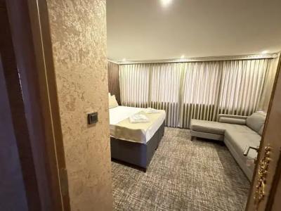 Maranda Boutique - 37