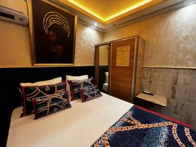 Maranda Boutique - 17