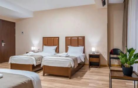 Aura в Дигоми - 45