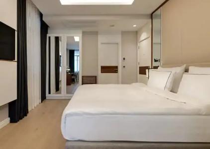 Gleam Collection - 42