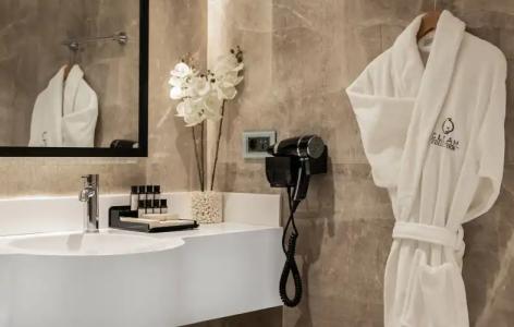 Gleam Collection - 40