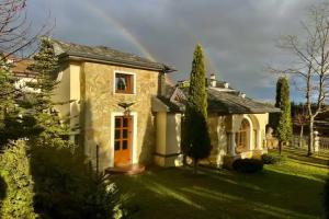 База Отдыха «Астон Мартин Тауэр Арт», Липки