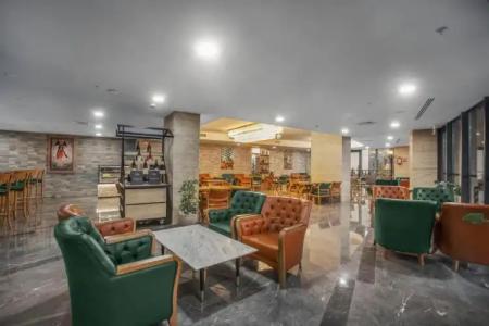 Royal Tulip & Casino - 5