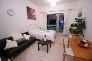 Отель «City Nights Holiday Homes - Boulevard Central Tower 2», Дубай