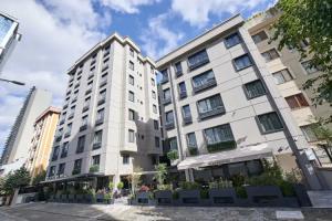 Отель «Livinton»