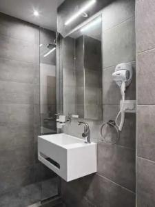 Nlh Mati Seafront - Neighborhood Lifestyles - 133