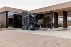 Отель «Pnoe Breathing Life», Ираклион