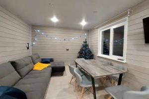 Частный дом «ПЗ Сканди Коттедж с 5ю спальнями и сауной», Кировск