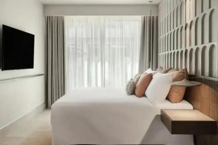 MonAsty,, Autograph Collection - 48