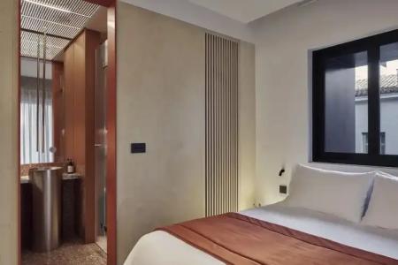 The Newel Metaxourgeio - 63