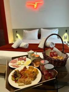 The Newel Metaxourgeio - 8