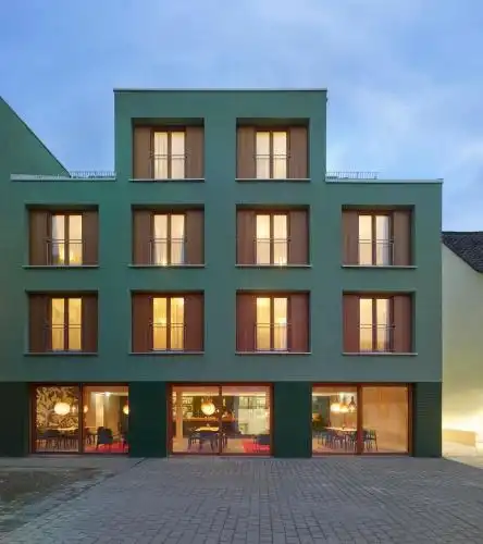 Kitz Boutique & Restaurant - 0