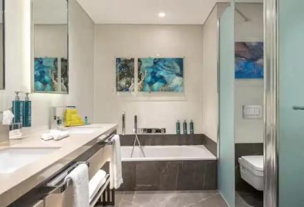 Doubletree By Hilton - 40