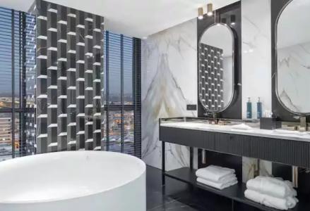 Doubletree By Hilton - 48