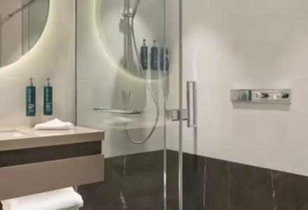 Doubletree By Hilton - 35