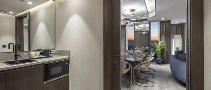 Doubletree By Hilton - 21