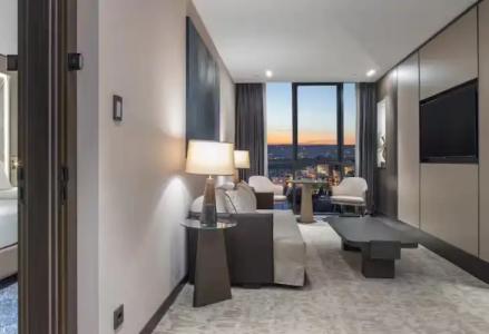 Doubletree By Hilton - 52