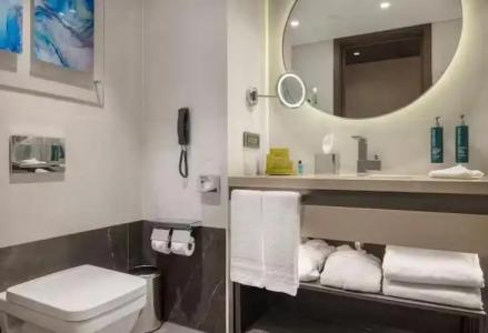 Doubletree By Hilton - 27