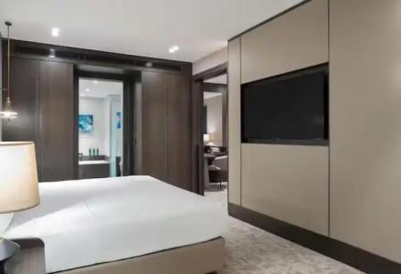 Doubletree By Hilton - 37
