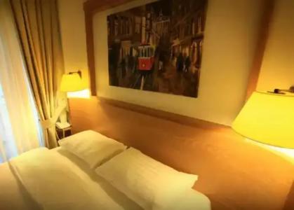 Molton Beyoglu Mls - 82