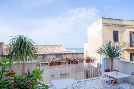 Casa dell'Aromatario b&b - 76