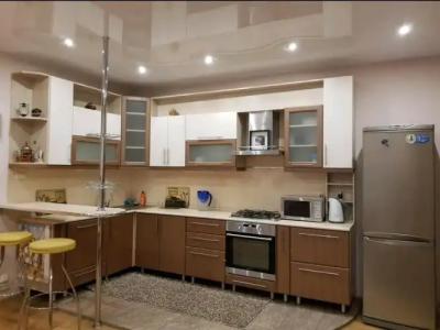 на Челюскинцев 7 - 18