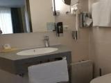 Двухместный с 1 кроватью или 2 отдельными кроватями и душем