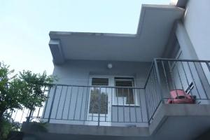 Luka Villa, Бечичи