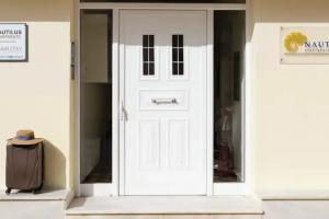 Апартаменты «Nautilus  Airport by Airstay», Артемида