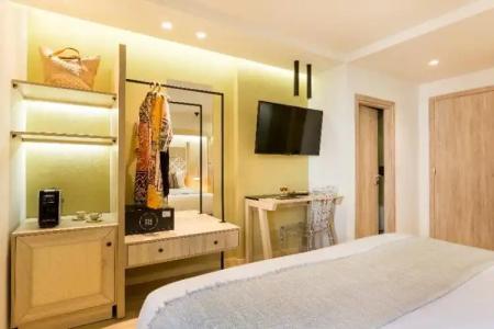 Cressa - Adults Only - 14