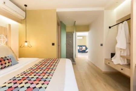 Cressa - Adults Only - 24