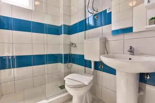 Apart house Family - 43