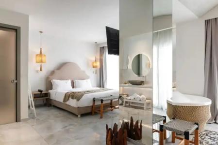 Blue Carpet Luxury Suites - 242