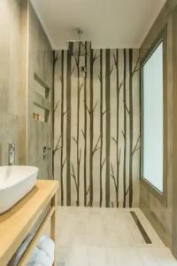 Blue Carpet Luxury Suites - 89