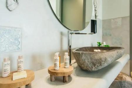 Blue Carpet Luxury Suites - 251