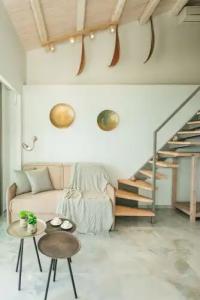 Blue Carpet Luxury Suites - 79