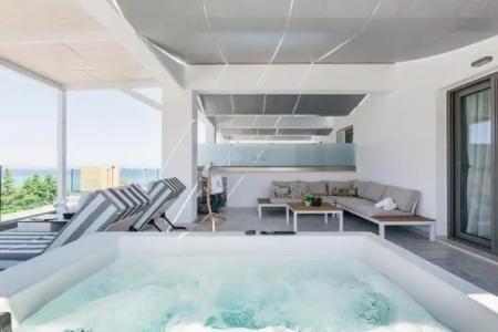 Blue Carpet Luxury Suites - 117