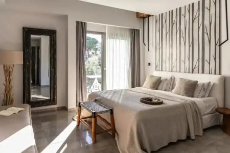 Blue Carpet Luxury Suites - 178