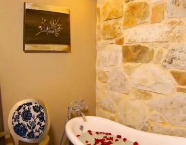 Mistral - For Solo Travelers - 8