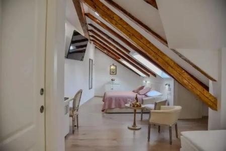 Kastel 1700 Boutique - 18